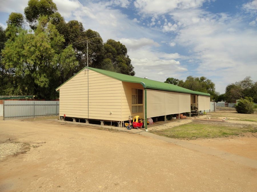 2 Anna Street, Urana, NSW, 2645 - Image 10